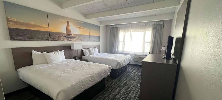 马尼托沃克戴斯酒店(Days Inn by Wyndham Manitowoc)图片