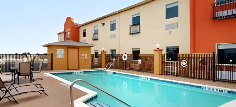 孤星旅馆及套房(Lone Star Inn & Suites)图片