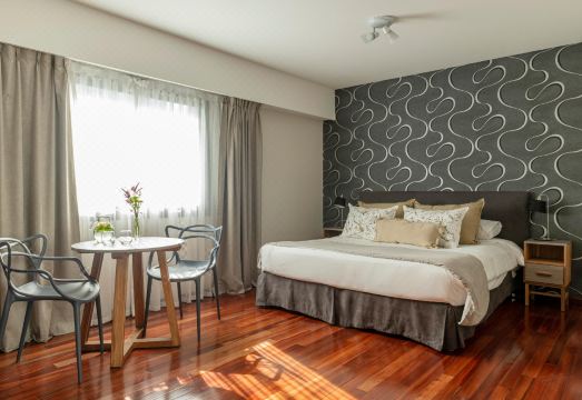 Argenta Tower Hotel & SuitesHotel Overview