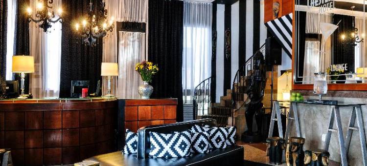 迈阿密海滩切斯特菲尔德套房酒店(Chesterfield Hotel & Suites)图片