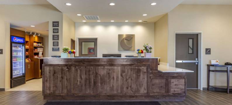 阿尔伯克基机场舒适套房酒店(Comfort Suites Albuquerque Airport)图片