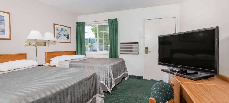 格兰茨帕斯Travelodge by Wyndham酒店(Travelodge by Wyndham Grants Pass)图片
