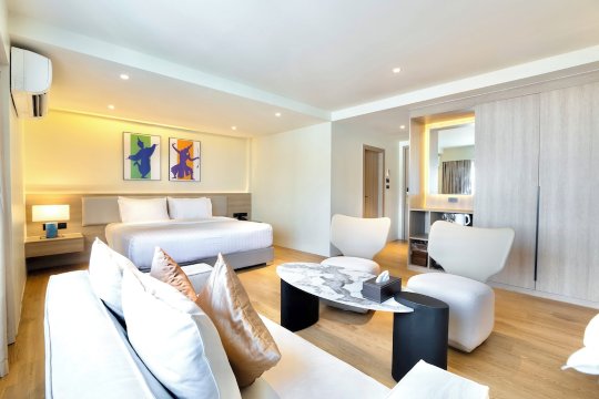 The One Bay BreezeOver view