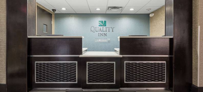 阿什维尔中心凯艺酒店-图努尔路(Quality Inn Asheville Downtown Tunnel Rd)图片