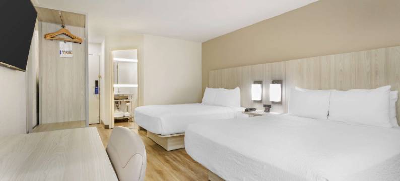 贝斯特韦斯特Plus舒格兰-斯塔福德酒店(Best Western Plus Sugar Land/Stafford)图片