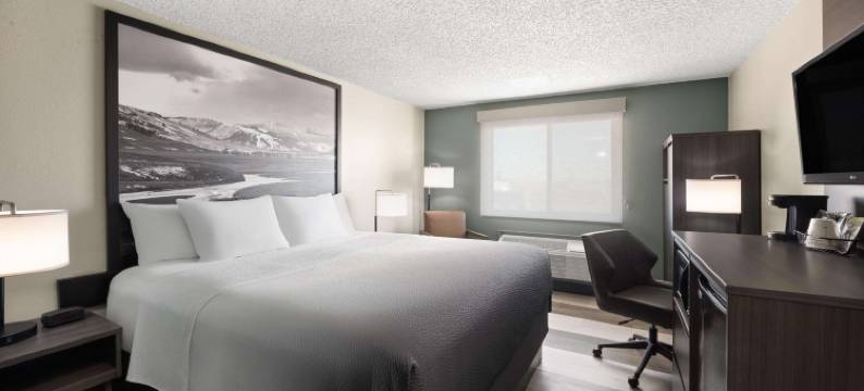 速8酒店-温德姆康拉德(Super 8 by Wyndham Conrad)图片