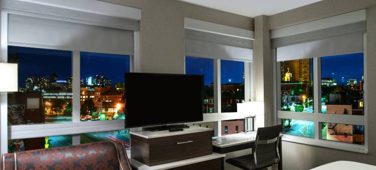 波士顿剑桥万枫酒店(Fairfield Inn & Suites Boston Cambridge)图片