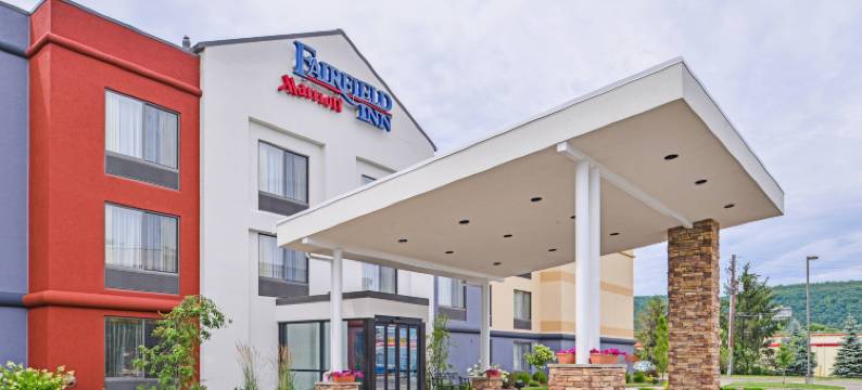 科宁河畔万枫旅馆(Fairfield Inn Corning Riverside)图片