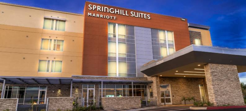 安大略机场-兰丘库卡蒙加万豪SpringHill Suites酒店(SpringHill Suites Ontario Airport/Rancho Cucamonga)图片