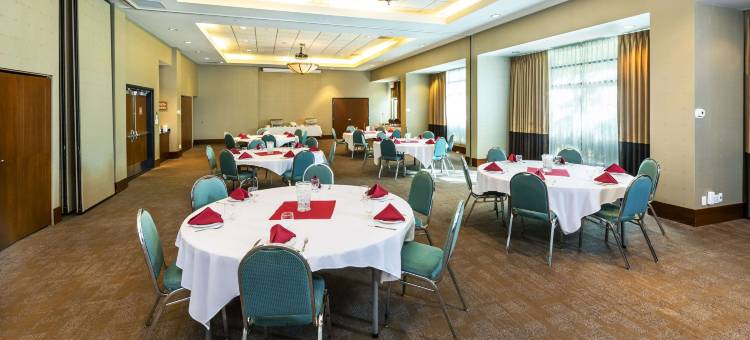 温哥华机场格兰德公园酒店-Ascend酒店(Grand Park Hotel Vancouver Airport, Ascend Hotel Collection)图片