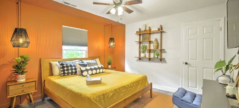 5 mins to DT, family friendly, hot tub, arcade, sleeps 8, fully fenced yard.图片