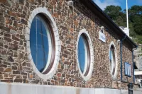 Tranquil Fisherman's Cottage a Minute From The Beach with free reserved parking - Country Houses