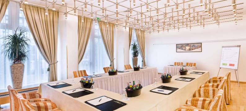 鲁瑟斯赫尔霍夫贝斯特韦斯特精品酒店(Best Western Premier Grand Hotel Russischer Hof)图片