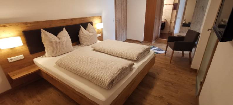 格鲁纳鲍姆乡村酒店(Hotel Grüner Baum Mit Restaurant & Wellness)图片