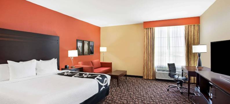 佩科斯拉昆塔温德姆套房酒店(La Quinta Inn & Suites by Wyndham Pecos)图片