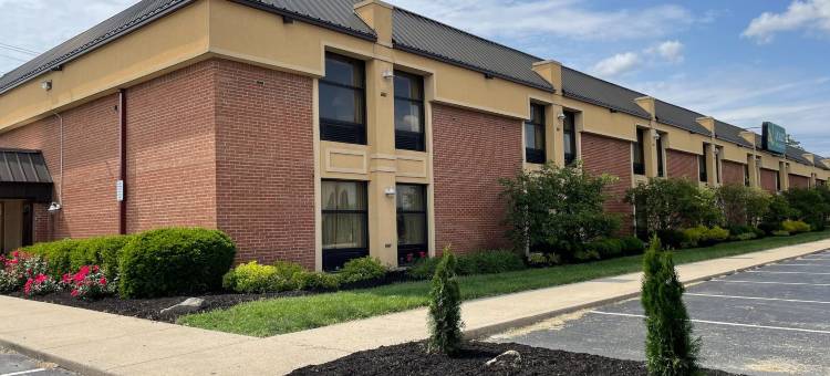 格林菲尔德I 70凯艺套房酒店(Baymont by Wyndham Greenfield)图片