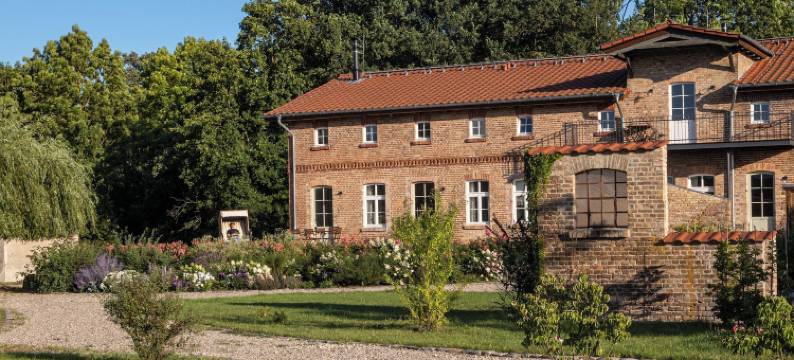 斯托尔岑霍夫布卢梅诺夫(Storchenhof Blumenow)图片