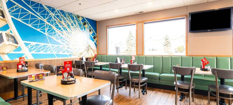 桑德曼埃德蒙顿西酒店(Sandman Hotel Edmonton West)图片