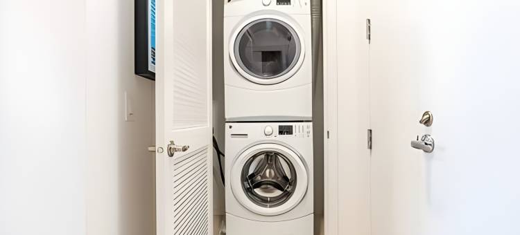 2BR Penthouse | Gym, Pool | Bellevue | Sophari A图片