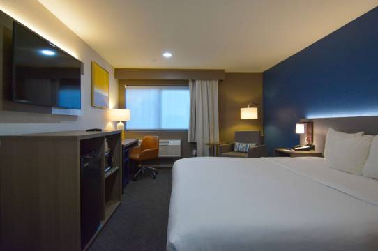 舒适套房酒店-近莫雷诺谷马奇空军预备基地(Comfort Inn & Suites Moreno Valley Near March Air Reserve Base)