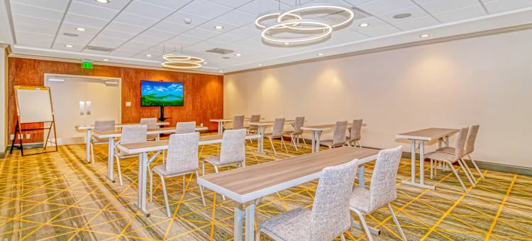 Holiday Inn Resort 海滨沙滩@瑟夫赛德(Holiday Inn Resort Oceanfront @ Surfside Beach)图片