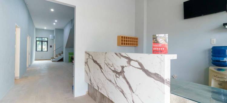 红多兹酒店@棉兰2号赫尔维蒂亚(RedDoorz @ Helvetia Medan 2)图片