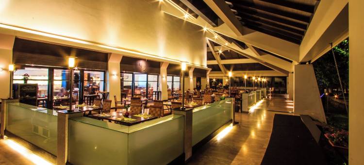 新式青蓬海滩度假村和高尔夫球场(The Nouveau Chumphon Beach Resort and Golf)图片