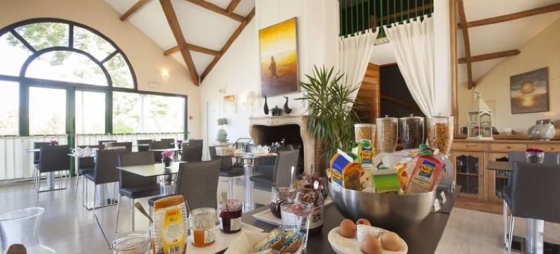 科尔维特高尔夫酒店(Golf Hotel Colvert - Room Service Disponible)图片