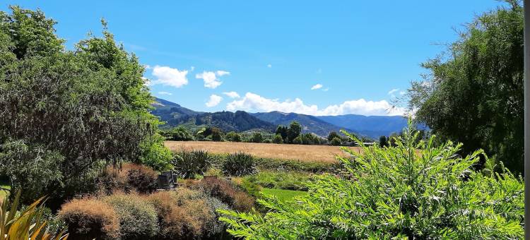 伊甸边缘旅馆(Eden's Edge Lodge)图片