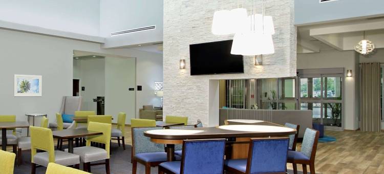 劳德代尔堡机场邮轮码头Homewood Suites by Hilton(Homewood Suites by Hilton Ft. Lauderdale Airport and Cruise Port)图片