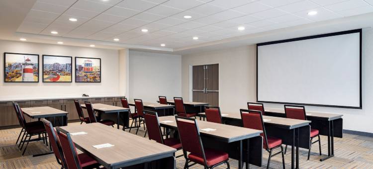 希尔顿逸居东海文纽黑文(Home2 Suites by Hilton East Haven New Haven)图片