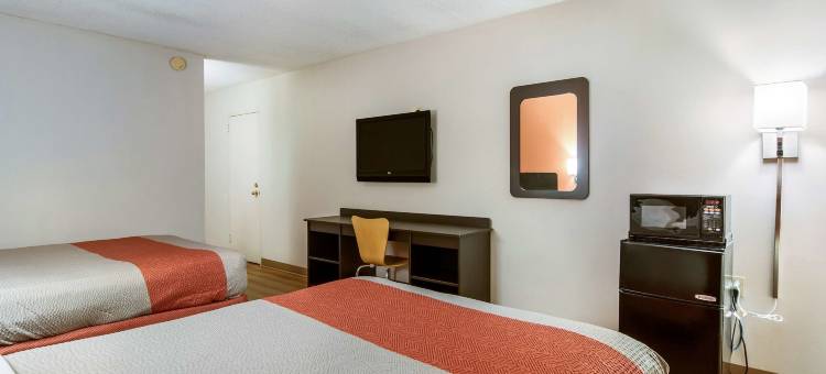 新斯坦顿6号汽车旅馆(Motel 6 New Stanton, PA)图片