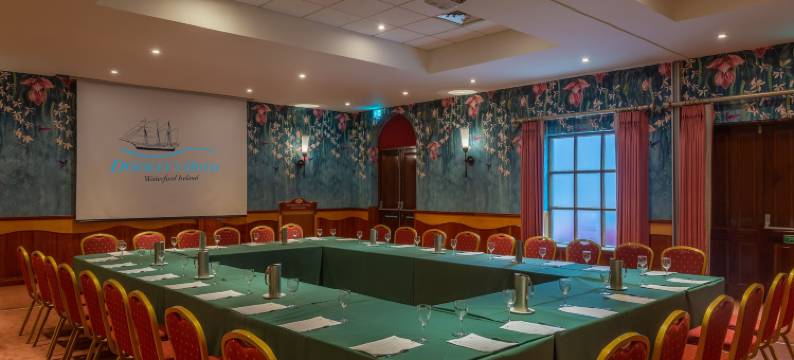 杜利斯酒店(Dooley's Hotel)图片