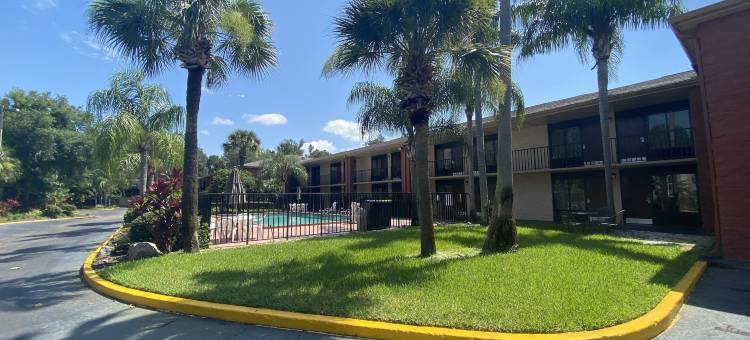 奥兰多机场凯艺套房酒店(Quality Inn & Suites Orlando Airport)图片