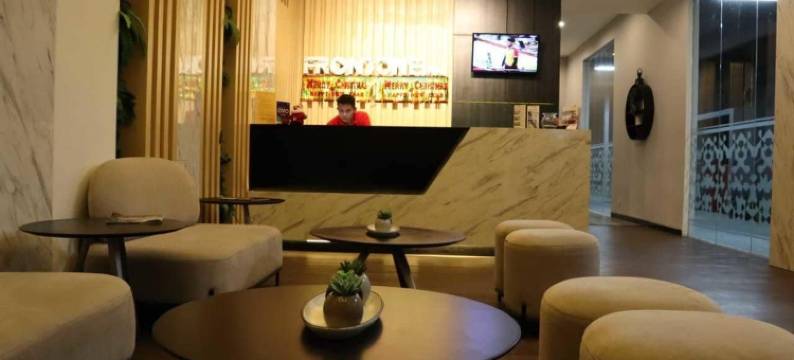 科迪里前一旅馆(Front One Inn Kediri)图片