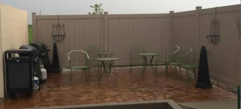 迈诺特呗盟套房酒店(Baymont by Wyndham Minot)图片