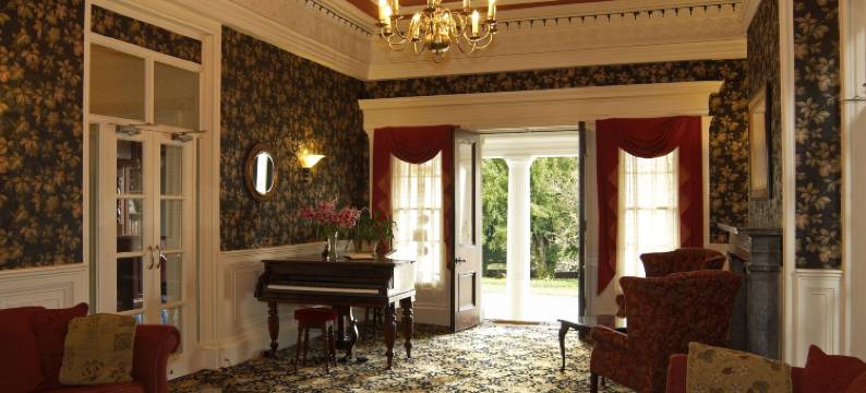 水上会馆酒店(Overwater Hall)图片