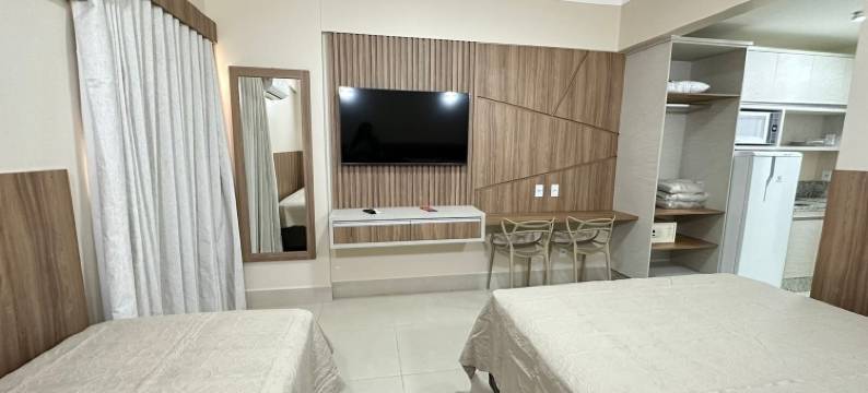 迪罗马斯帕齐奥维亚卡尔达斯(Spazzio DiRoma)图片