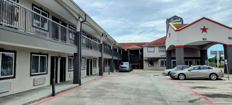 东山姆休斯敦车道苏格兰套房旅馆(Scottish Inns and Suites East Sam Houston Pkwy)图片