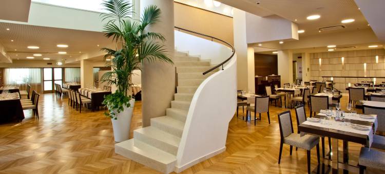 冲刺商务酒店(Breaking Business Hotel)图片