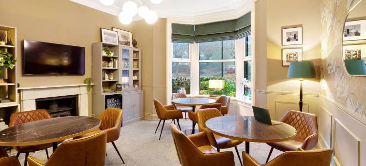 Fountains Guest House(喷泉客栈)(Fountains Guest House - Harrogate Stays)图片