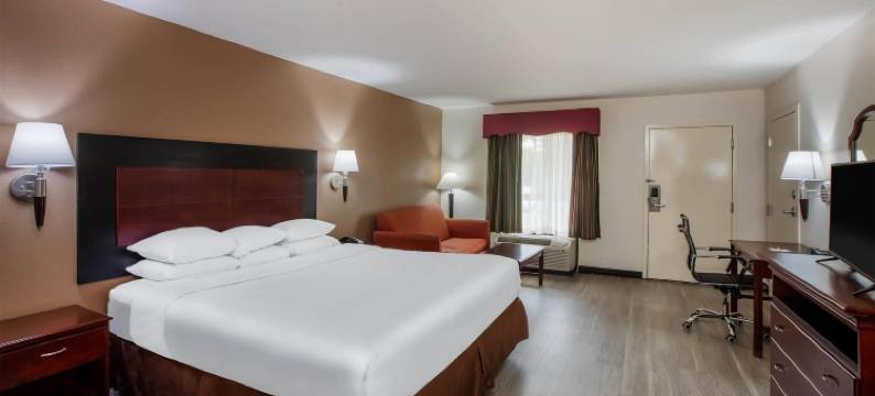 泰勒戴斯套房酒店(Days Inn & Suites by Wyndham Tyler)图片