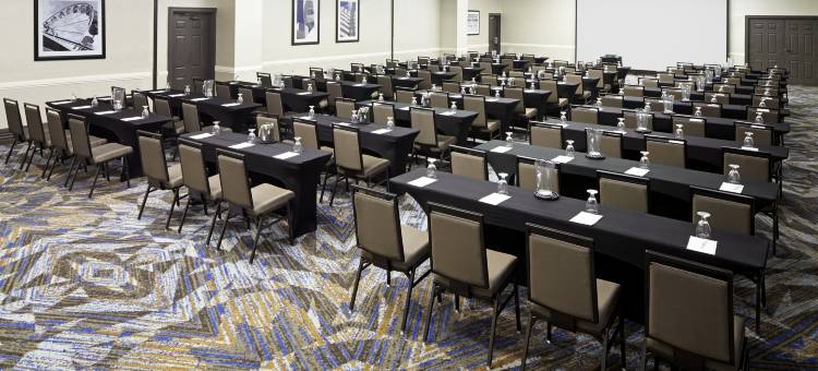 洛杉矶国际机场北安泊套房酒店(Embassy Suites by Hilton Los Angeles International Airport North)图片