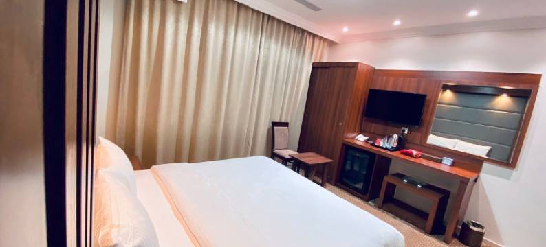 伊特拉拉特乌胡德酒店(ITLALAT UHUD HOTEL)图片