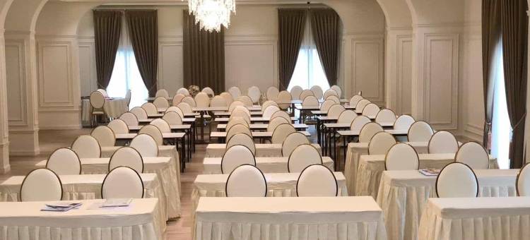 苏蓬大酒店(Suphorn Grand Hotel)图片