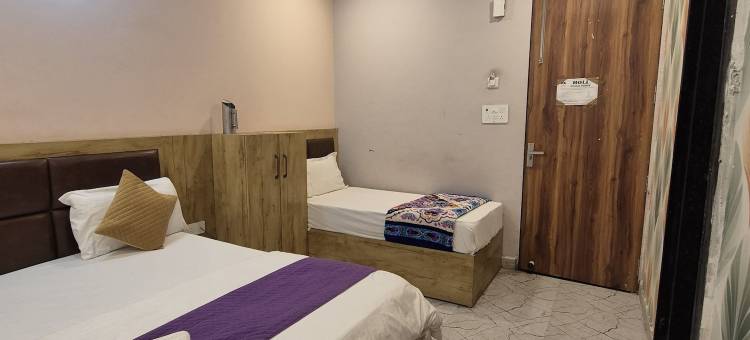 德维公寓酒店(FabHotel Devi Residency)图片