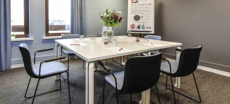 宜必思沙勒罗瓦机场布鲁塞尔南酒店(Ibis Charleroi Airport Brussels South)图片