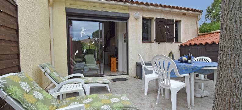 Villa in Saint-Cyprien with Sea View图片