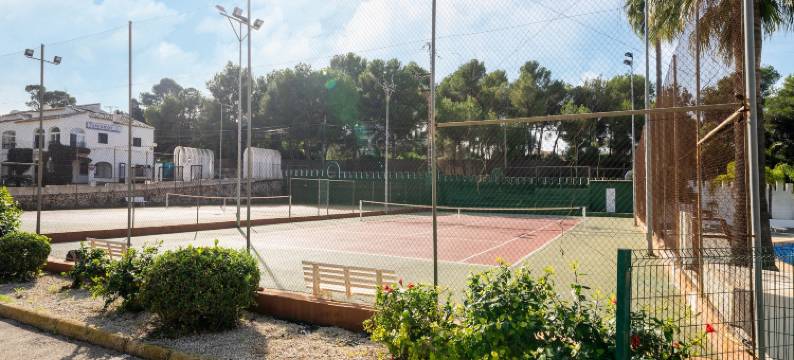 Apartment in Spain near Scenic Coastline图片