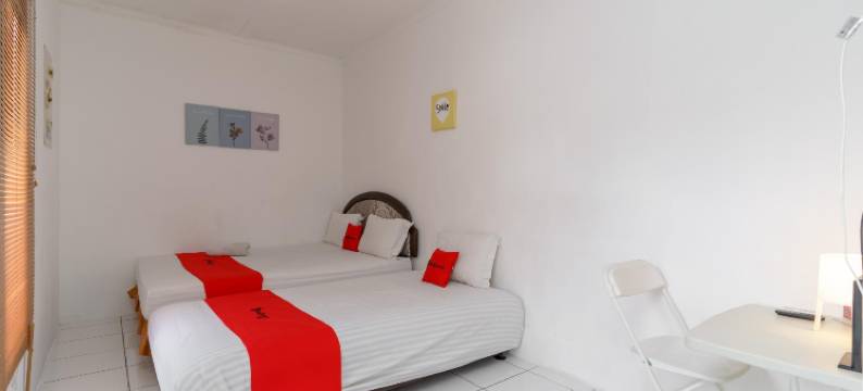 RedDoorz Near RS Mitra Keluarga Depok图片